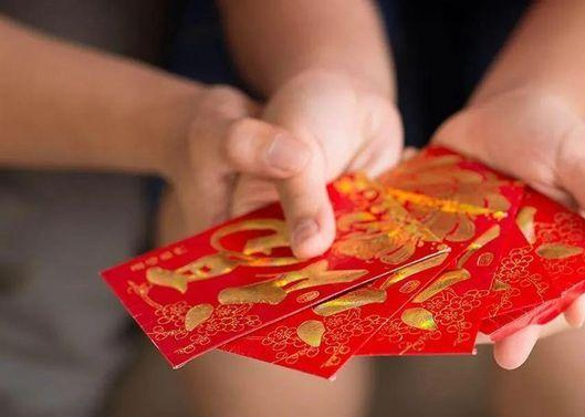 关切员工父母，为员工父母设置关切金造度